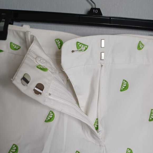 Talbots Shorts Women's 10 White/Green Lime Cuts Mid Rise Vacation Beach Resort - Picture 3 of 6